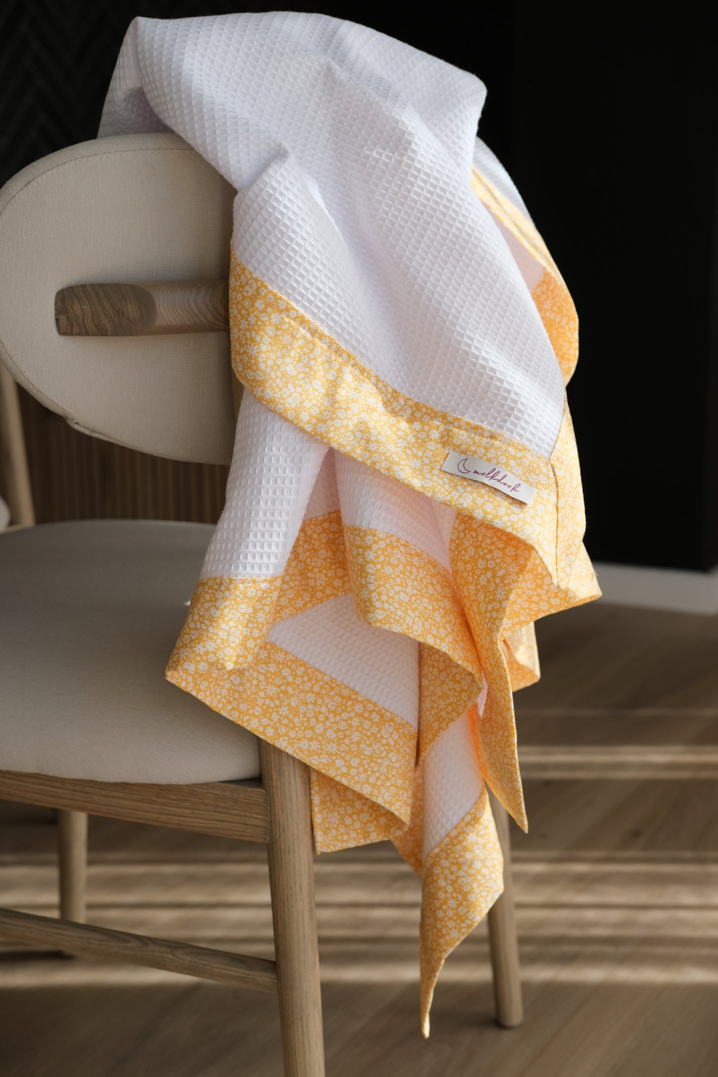 Melkdoek x Liberty London in Bohemian Brights