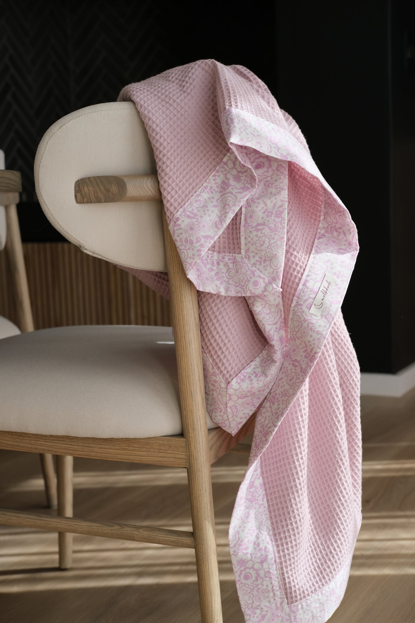 Melkdoek x Liberty London in Lindy